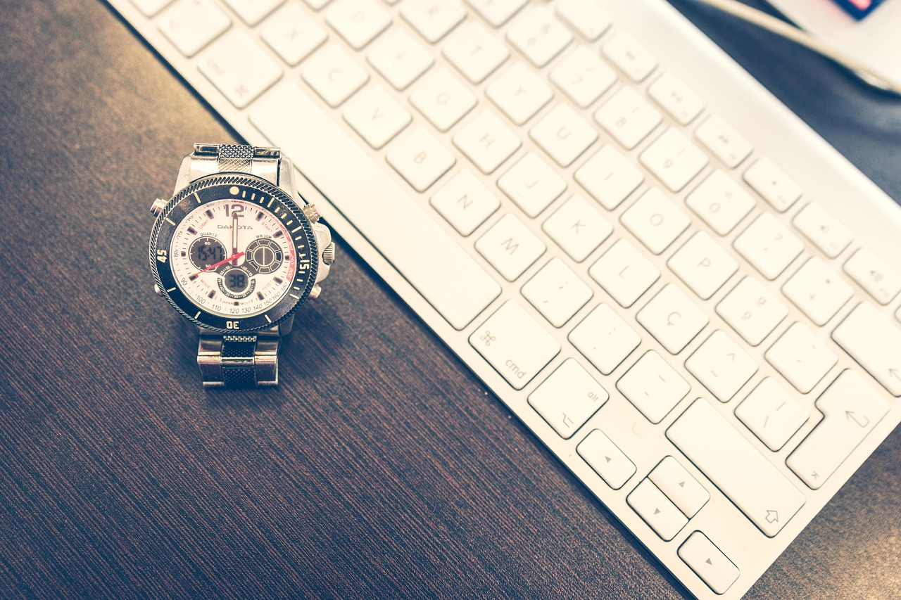 那覇で自宅用の安い無制限WiFiはどこで契約できる？