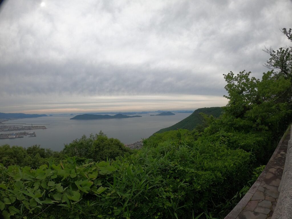 iijmioと香川の料金プランを比較するとどれがお得？