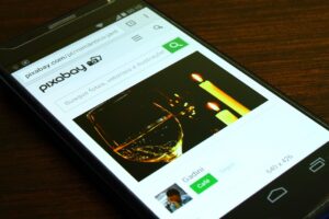 通信制限なしのWiFiと4G LTEを比較するとどちらが優れているの？