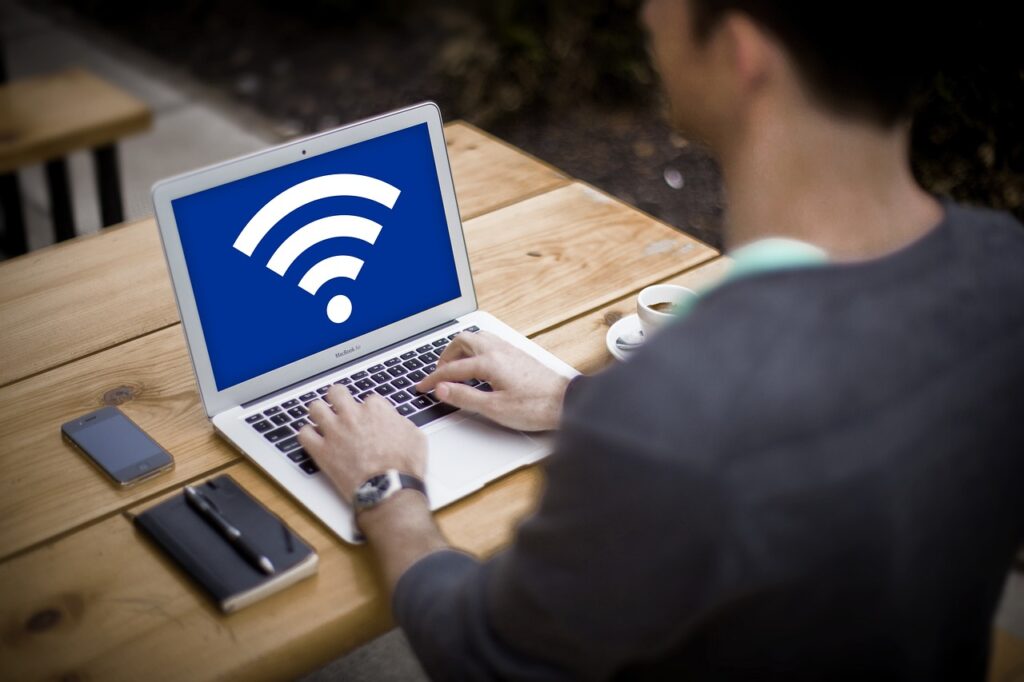 Wi-Fi無制限の速度はMbpsでどのくらいが目安？