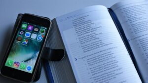 通信制限なしのWiFiは本当に無制限なのか？